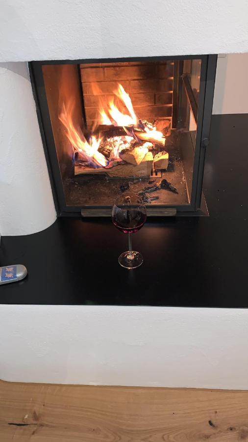 Renovated 3 Rooms Apartment In Ruschein Near Laax Exterior foto