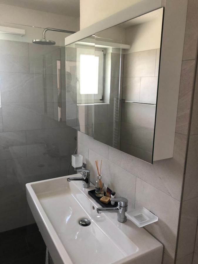 Renovated 3 Rooms Apartment In Ruschein Near Laax Exterior foto